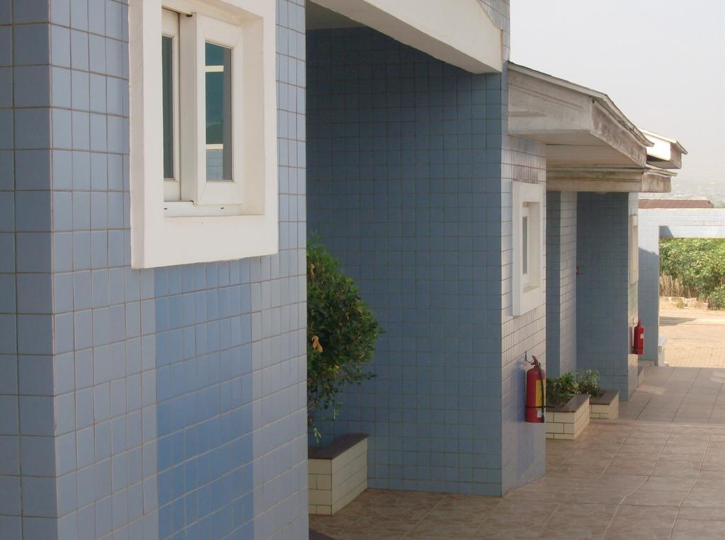 De Holiday Beach Hotel Kokrobite Zewnętrze zdjęcie